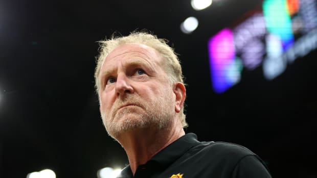 Phoenix Suns' Employee Devastated At NBA's Light Punishment For Robert Sarver: "The League Doesn't Stand For Diversity"