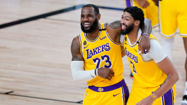 Vince Carter Says Anthony Davis Needs To Take The Burden Off LeBron James For The Lakers To Succeed: "AD Is Huge To This Puzzle For The Lakers Because LeBron Can Beat Box Office If Anthony Davis Is Carrying The Load."