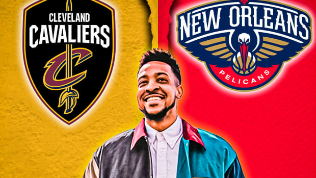 CJ McCollum Forced Into Awkward Situation After Cavaliers Fan Tries To Recruit Him Days Before Signing Extension With Pelicans
