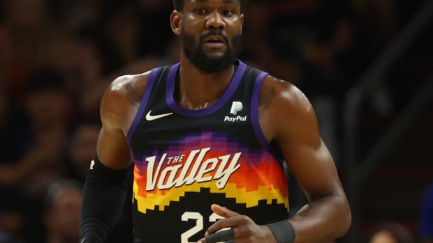 NBA Fans Think Deandre Ayton Is Not Happy To Be In Phoenix: "He Is Pissed Off Because They Matched The Offer From The Indiana Pacers"