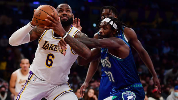 Patrick Beverley Impressed with LeBron James’ Basketball IQ: "One Thing I Have Learned About Him, You See Him Throughout The Game, Elite Passer, Probably One Of The Best To Ever Do It From His Height, His Size."