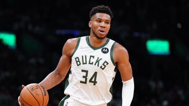 Giannis Antetokounmpo Says His Mentality Never Changed Despite Going From The Streets To Becoming A Multimillionaire: "It’s Like Taking A Homeless Guy And Then Suddenly Putting Him In A 20,000 Square Foot Home."