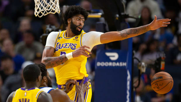 NBA Fans React To Los Angeles Lakers First Preseason Win Against The Golden State Warriors: "Anthony Davis Is Going To Be A Monster This Season"
