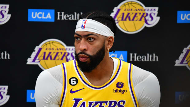 Anthony Davis Revealed It Is Difficult To Dribble When Patrick Beverley And Dennis Schroder Are On The Floor During Lakers Practice