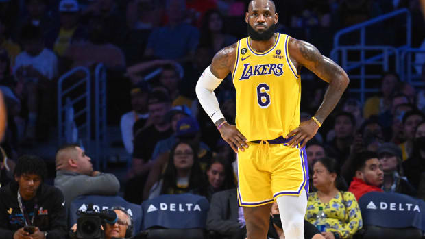 LeBron James Has The Lowest Plus-Minus On The Lakers This Season