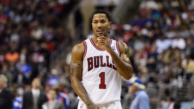 Greenberg: Should the Bulls retire Derrick Rose's jersey? Maybe