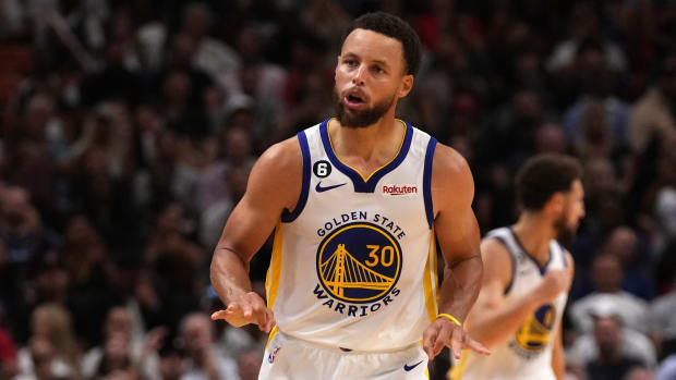 Warriors Fans React To Stephen Curry Picture On The Bench: "He Will Trade Them All"