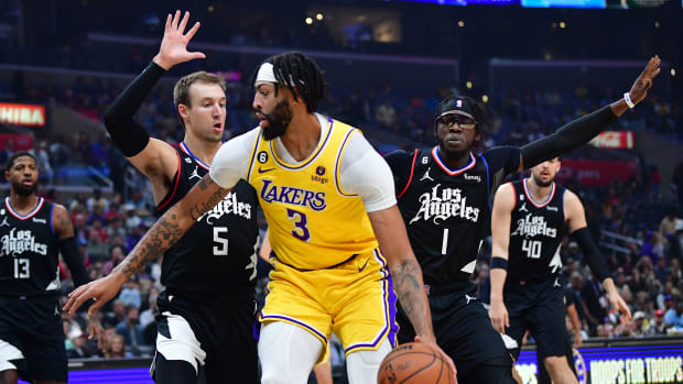 Mark Jackson Believes The Clippers Have 12 Players That Would Play 30 Minutes Per Game On The Lakers