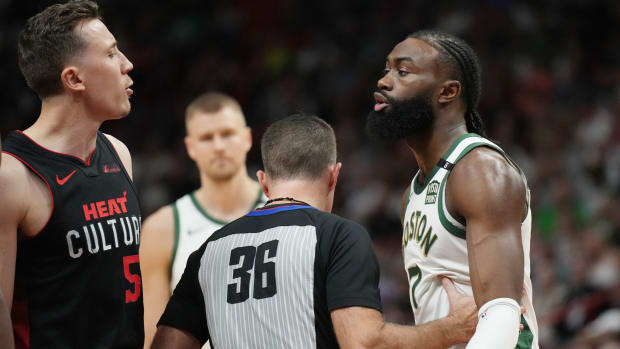 Leaked Audio Shows Fiery Trash Talk Between Jaylen Brown And Duncan  Robinson After Flagrant Foul - Fadeaway World