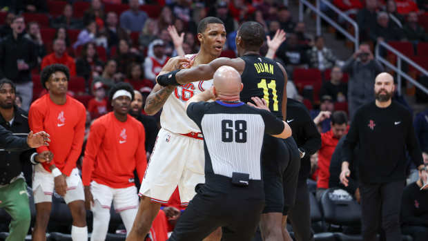 Jabari Smith Jr. And Kris Dunn Get Ejected After Throwing Punches