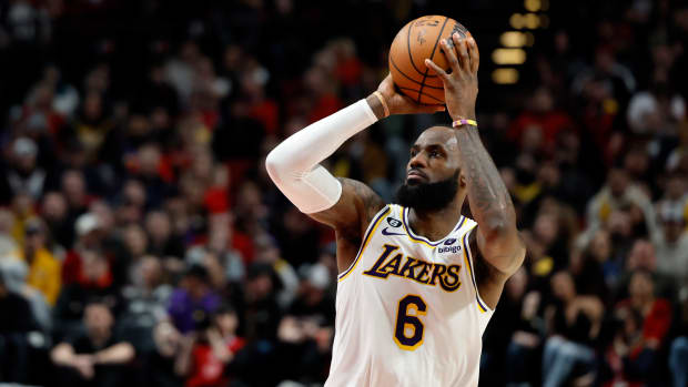 LeBron James Will Always Face Pressure In The NBA According To Former Player  - Fadeaway World