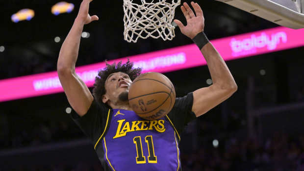 Apr 4, 2025; Los Angeles, California, USA; Los Angeles Lakers center Jaxson Hayes (11) dunks in the first half against the New Orleans Pelicans at Crypto.com Arena. Mandatory Credit: Jayne Kamin-Oncea-Imagn Images