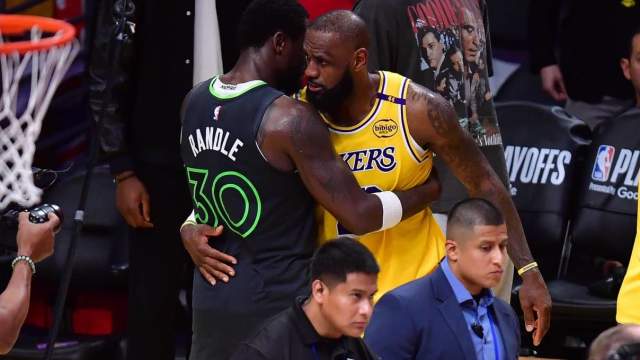 Former NBA Player Tells LeBron James To Retire: "He Ain't Getting No Fifth  Ring Unless He Buys One" - Fadeaway World