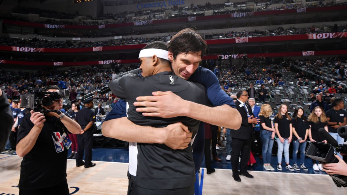 Alley-Oop Drunk - - Boban Marjanovic's HAND, though. 😳