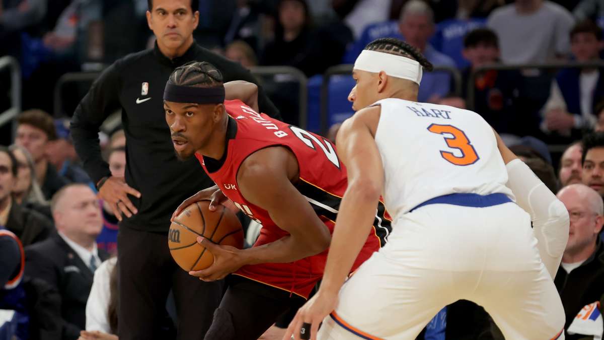 Erik Spoelstra Explains Why He Benched Jimmy Butler In The 4th Quarter Amid Trade Rumors - Fadeaway World