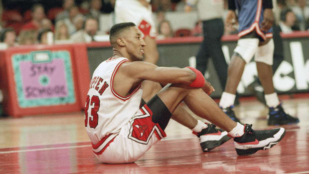 Scottie pippen shop shoes 1994