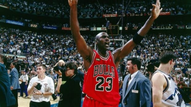 Michael jordan three peat on sale