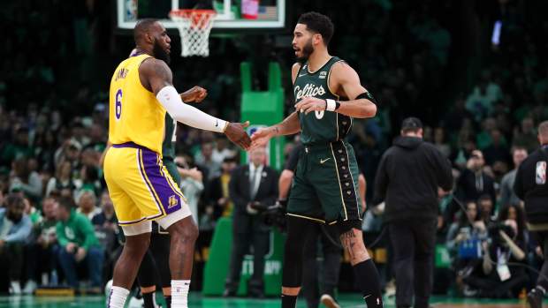 When Magic Johnson Put On A Boston Celtics Jersey To Surprise