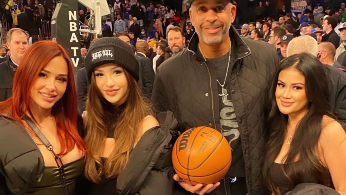 NBA Fans Go Crazy After Dell Curry Is Pictured With 3 Hot Girls
