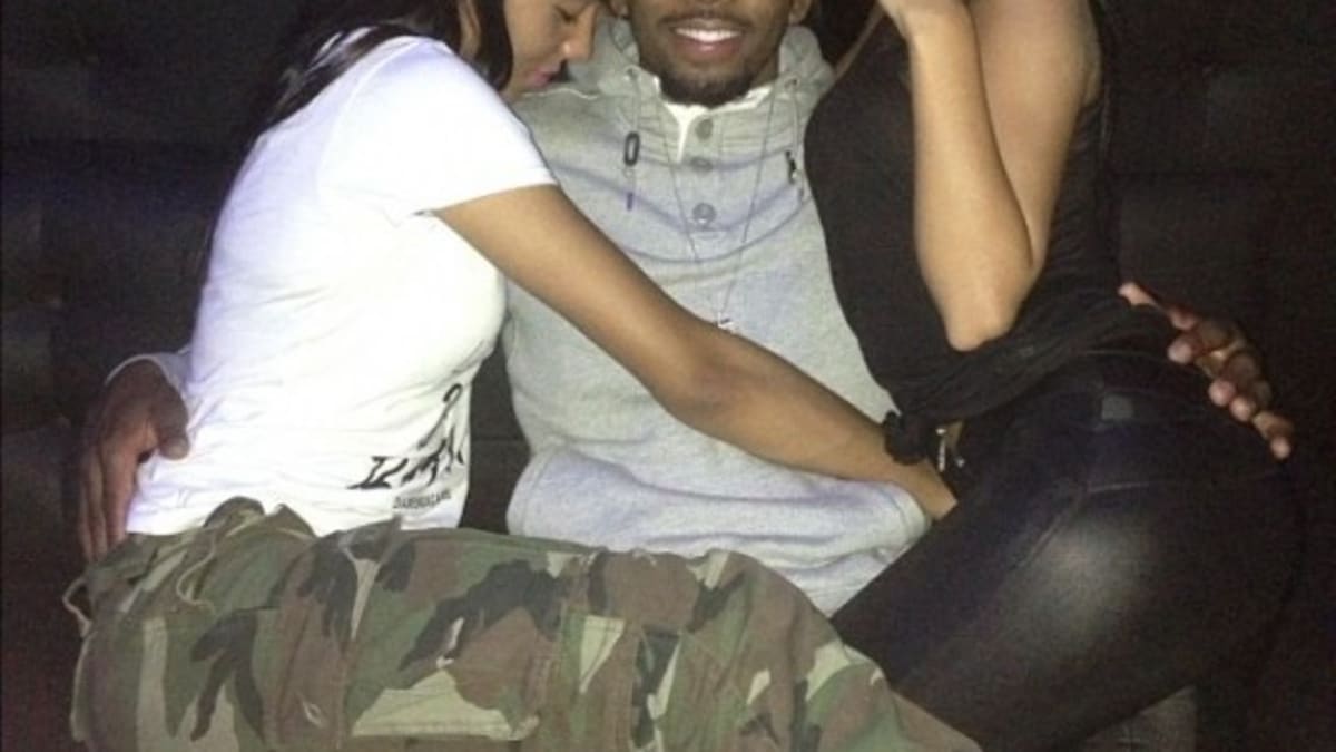 Kyrie Irving Once Was Pictured With Two Attractive Girls Sitting On His Lap And Had To Apologize To His Wife Fadeaway World