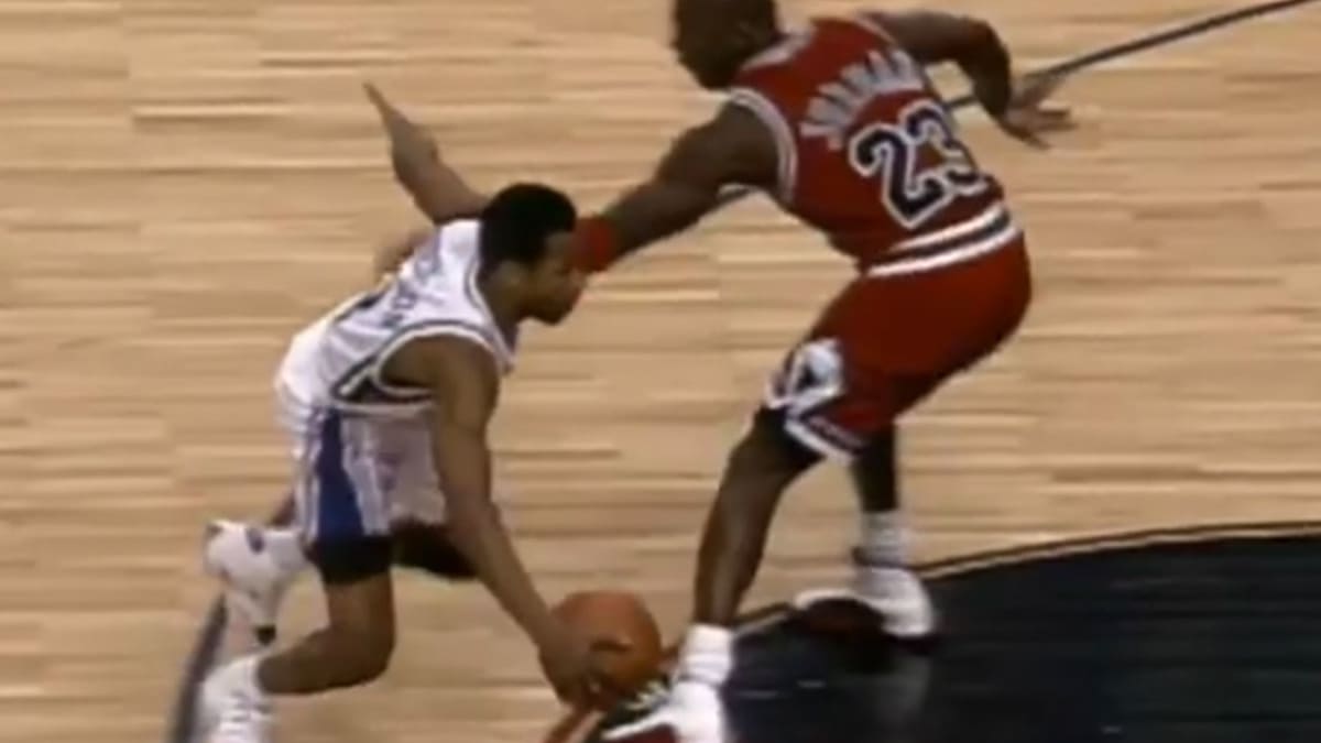 Allen Iverson On His Iconic Crossover Against Michael Jordan No. 23 Was On The Court But After That Game He Was Gonna Know Who No. 3 Was Fadeaway World