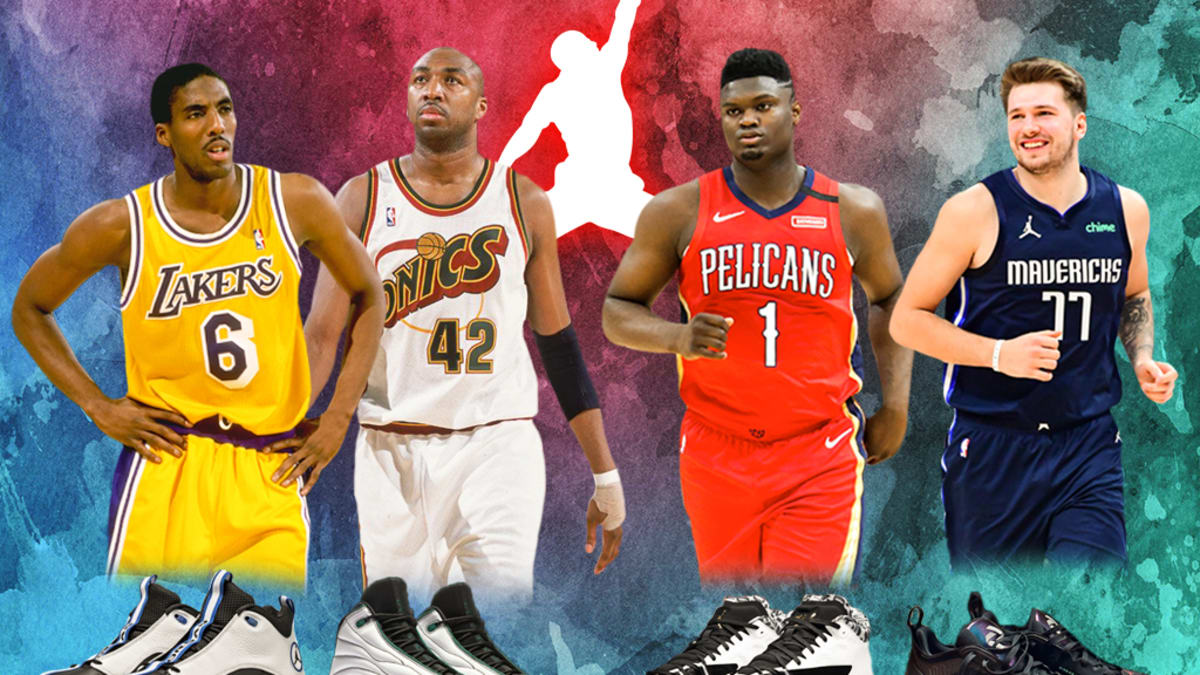 Basketball players with their own shoes new arrivals