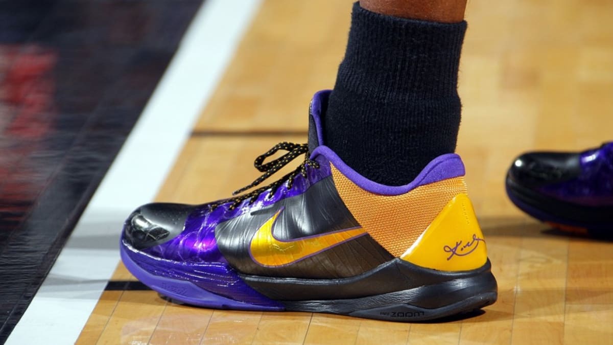 Nike kobe basketball top