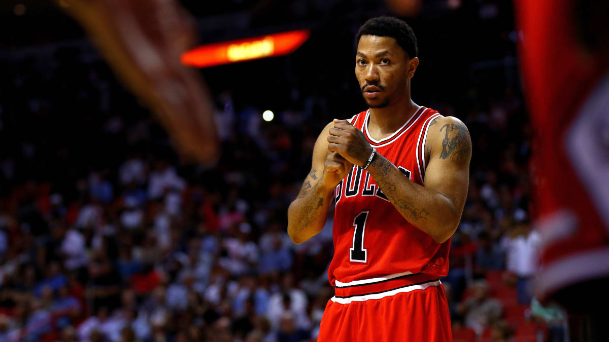 Derrick rose no shirt cheap