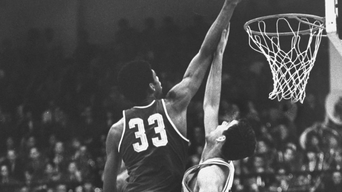 Kareem abdul best sale jabbar dunk