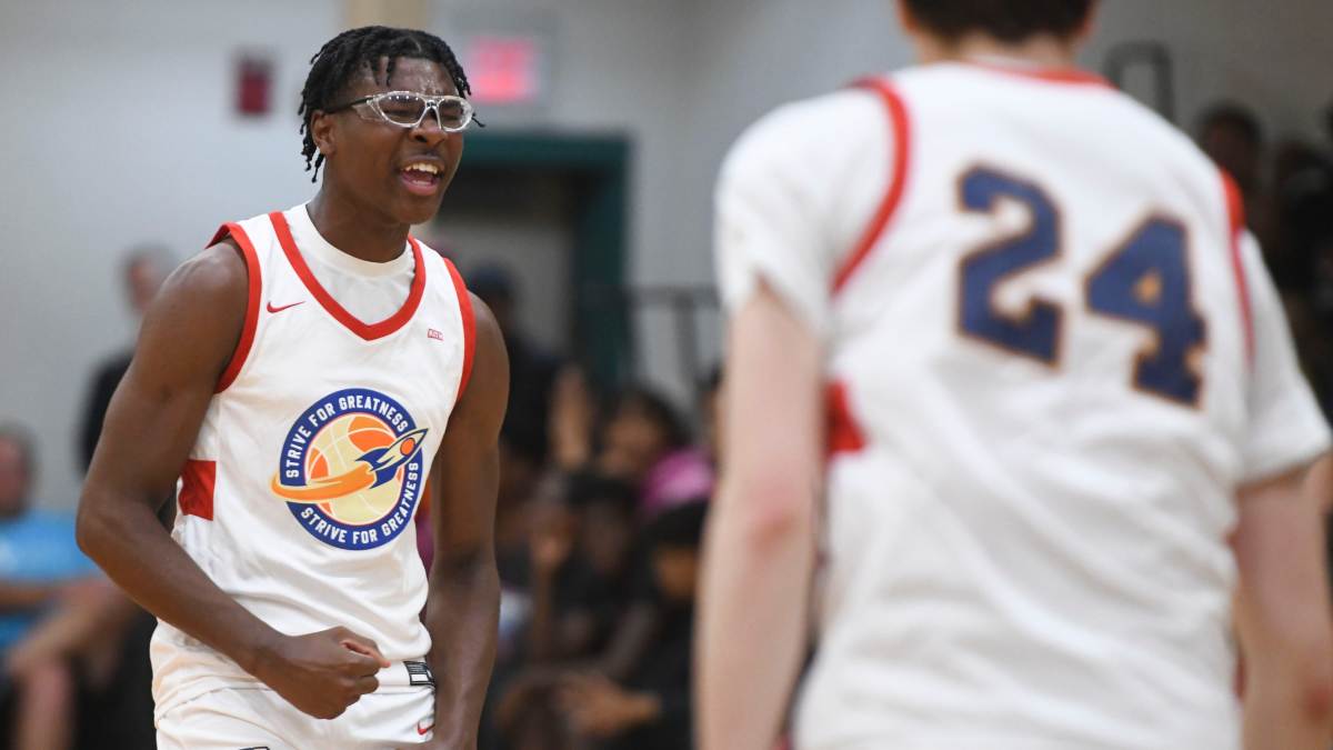 Lebron james son high school hot sale