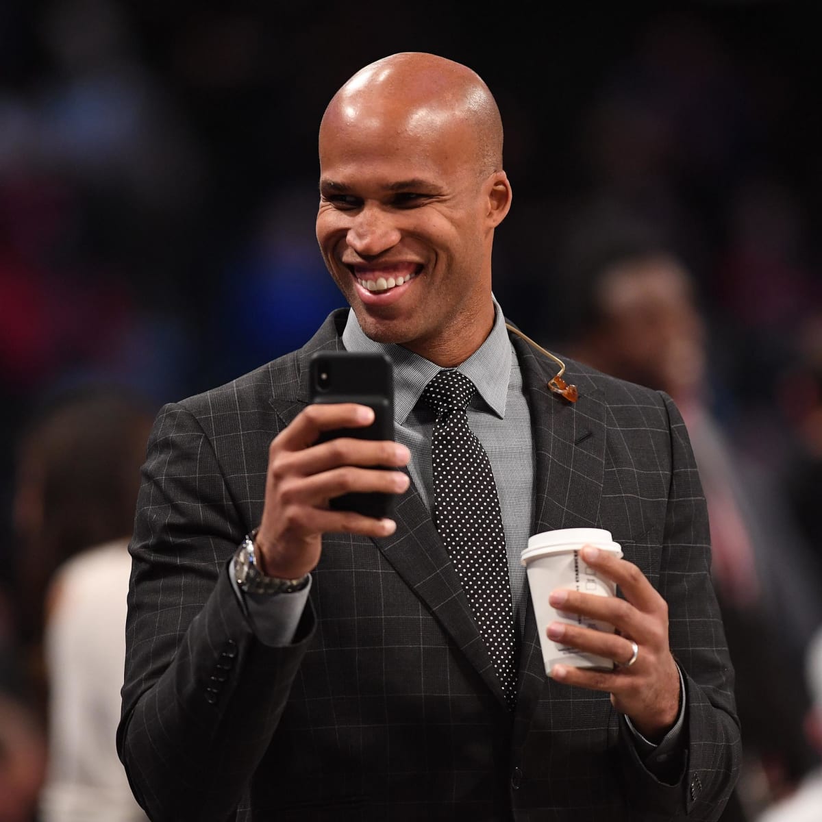Richard Jefferson sports hilarious shirt aimed to stop people from