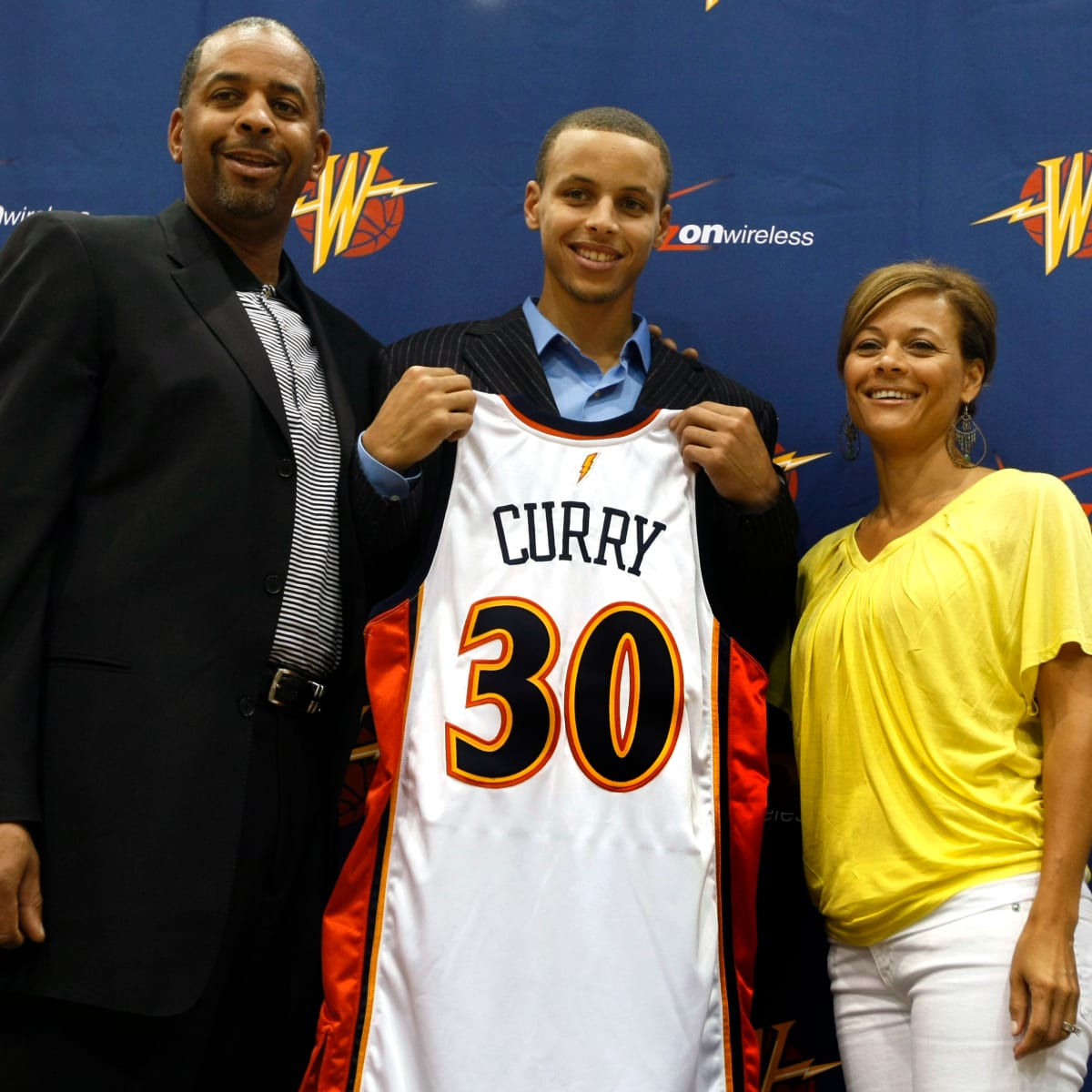Warriors star Stephen Curry's heartbreaking message to parents amid divorce  proceedings