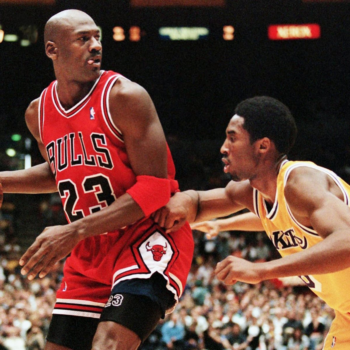 Kobe Bryant Improved His Defense After Studying A 1998 Photo Of Michael  Jordan: “After Studying It, I Corrected My Posture And Balance.” - Fadeaway  World