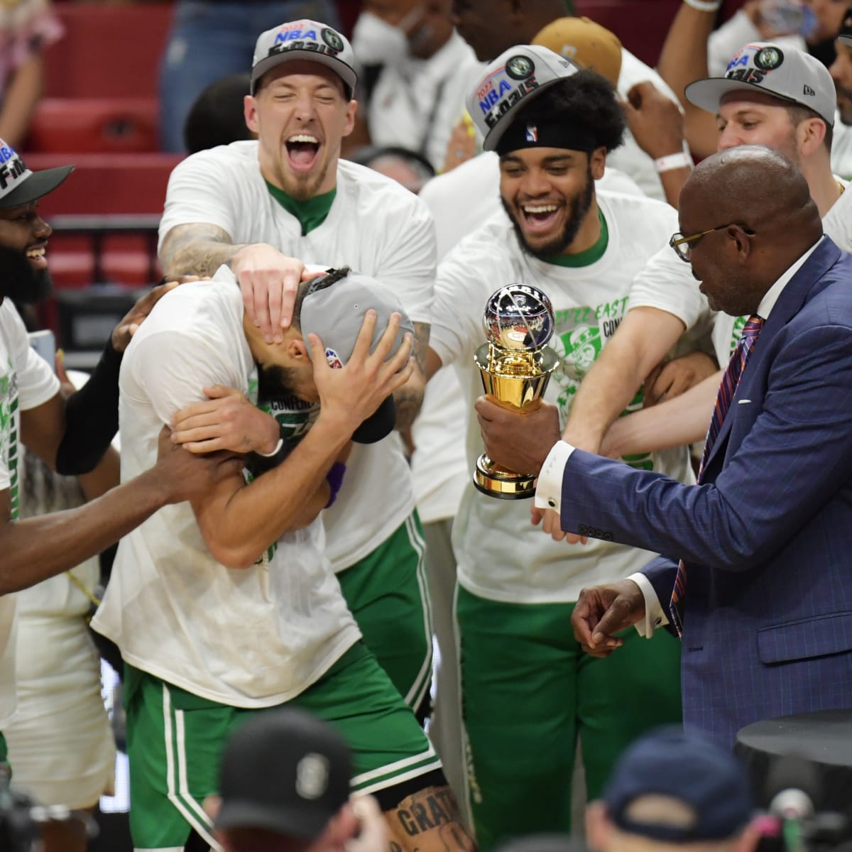 Jayson Tatum surpasses Bill Russell on esteemed list with epic win