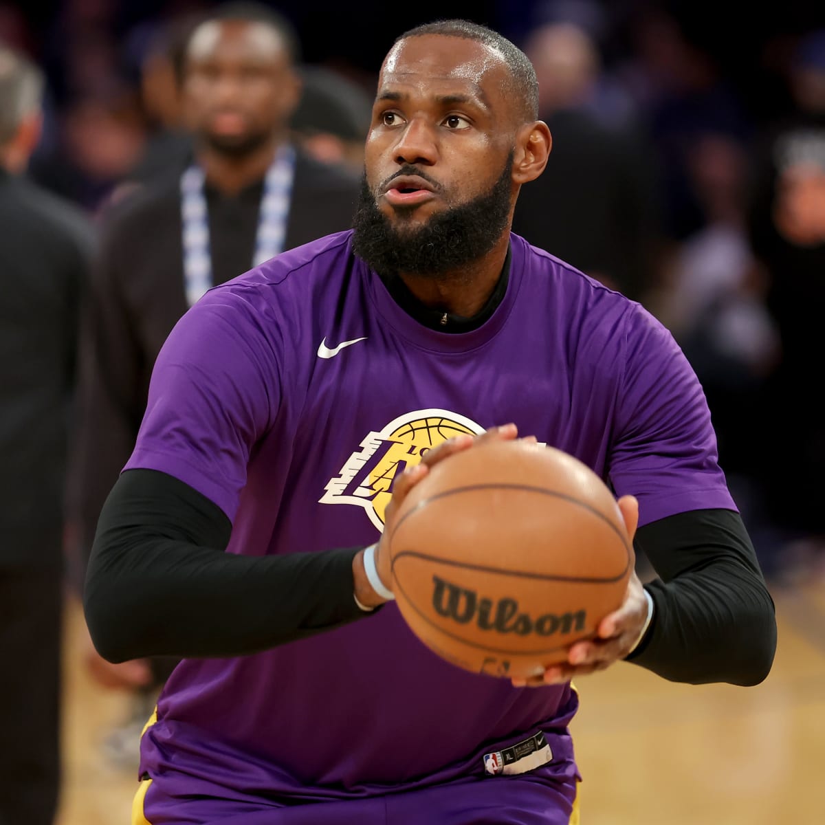 Lakers ticket prices soar as LeBron James approaches NBA scoring