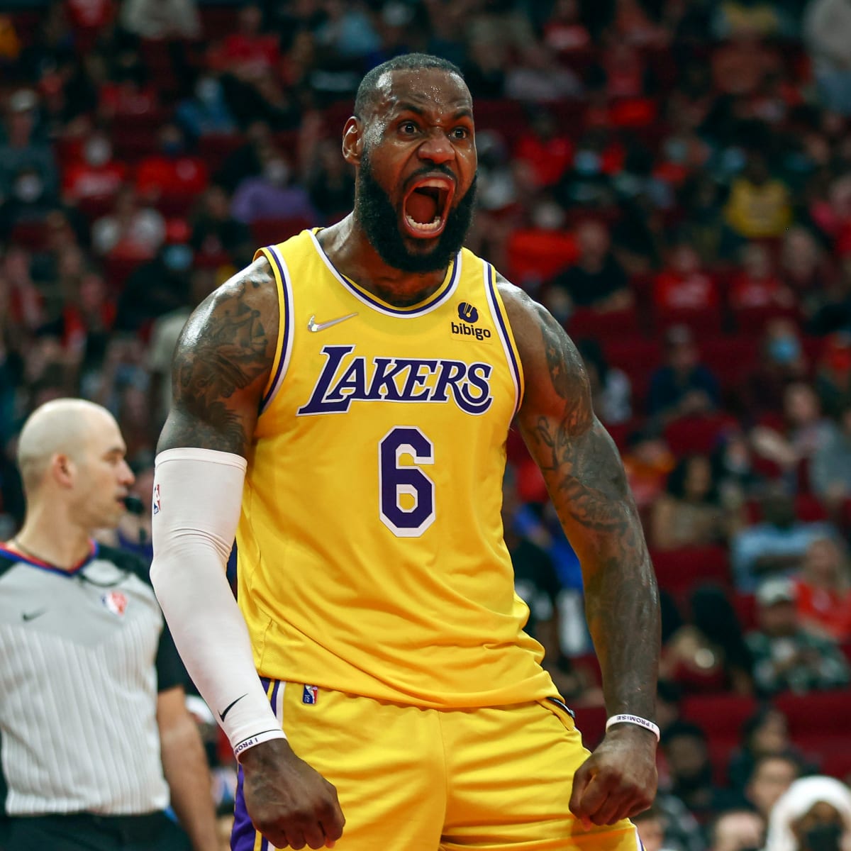 LeBron James' 22-20 night leads Lakers over Grizzlies in OT