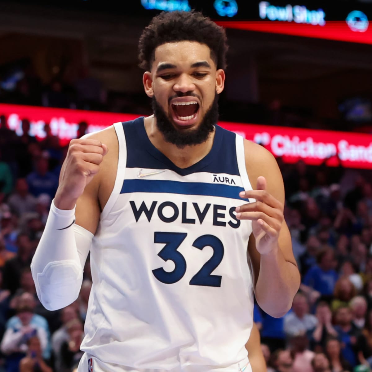 Karl-Anthony Towns Was Once Caught With PornHub Open On His Screen During A  Live Stream - Fadeaway World