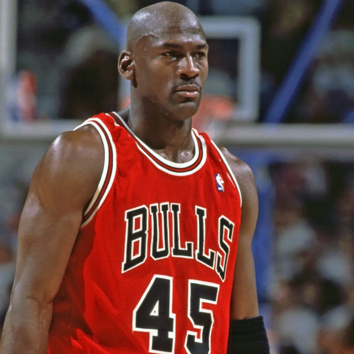 They Ask For More Black Role Models, Yet They're Stabbing Me..”: Michael  Jordan Once Fought Back Authors Who Criticized His Off-Court Persona -  EssentiallySports