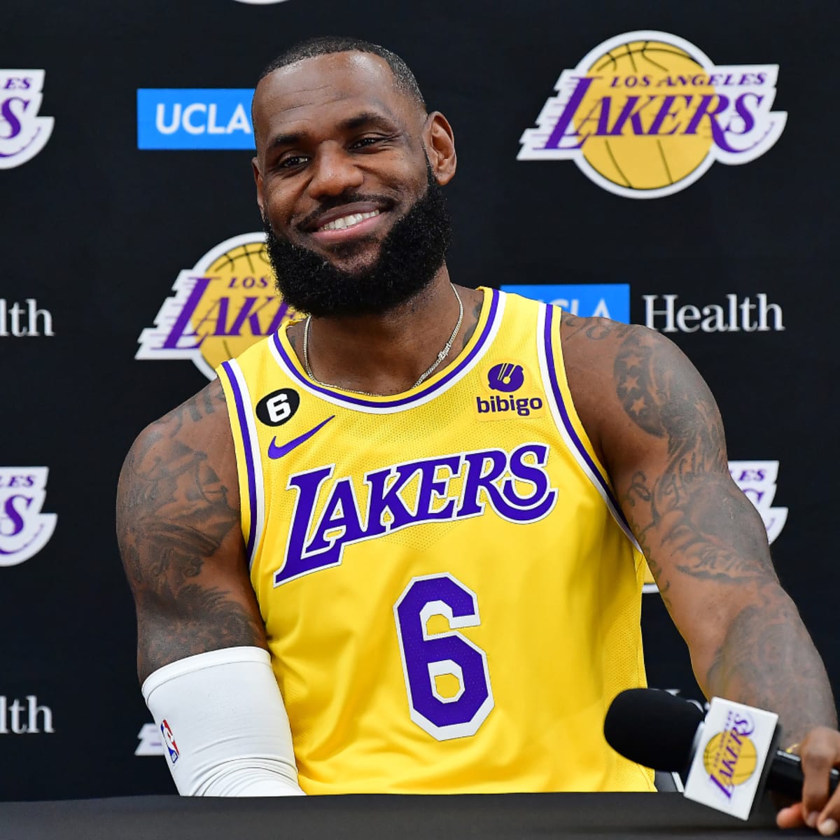 The King is Back! Get your LeBron James Los Angeles Lakers Number