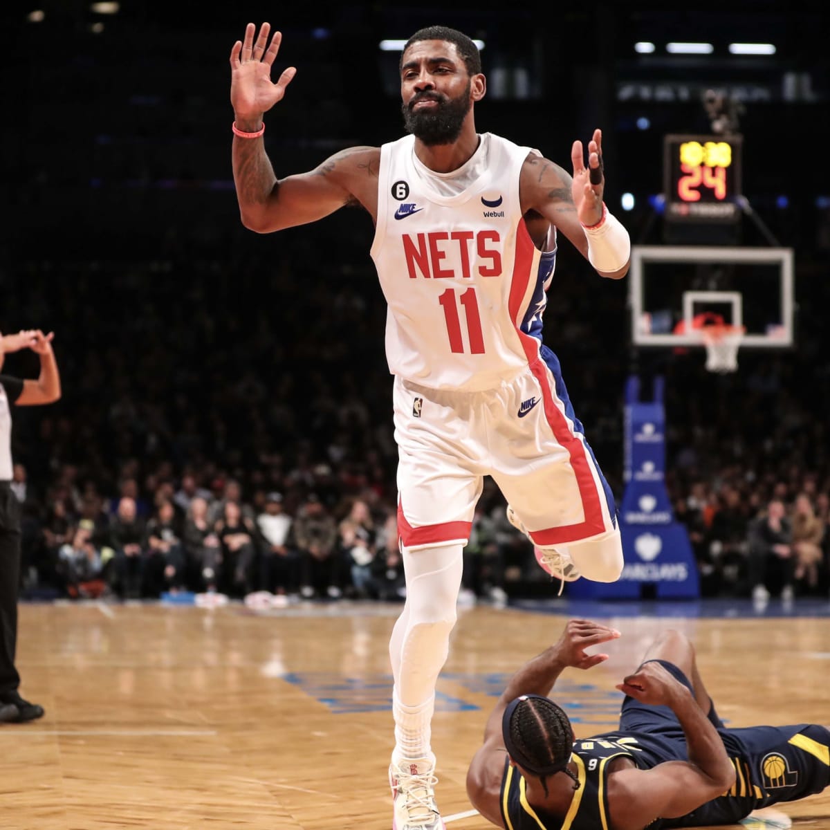 Kyrie Irving Had Heated Exchange With Reporter Asking About His 'Promotion'  Of An Anti-Semitic Movie - Fadeaway World