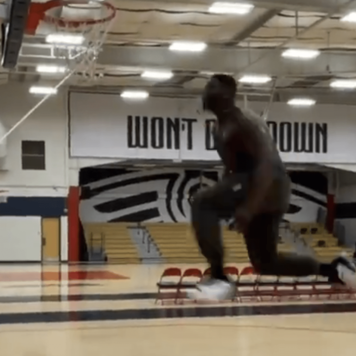 WATCH: Zion Williamson throws down a dunk that absolutely stuns