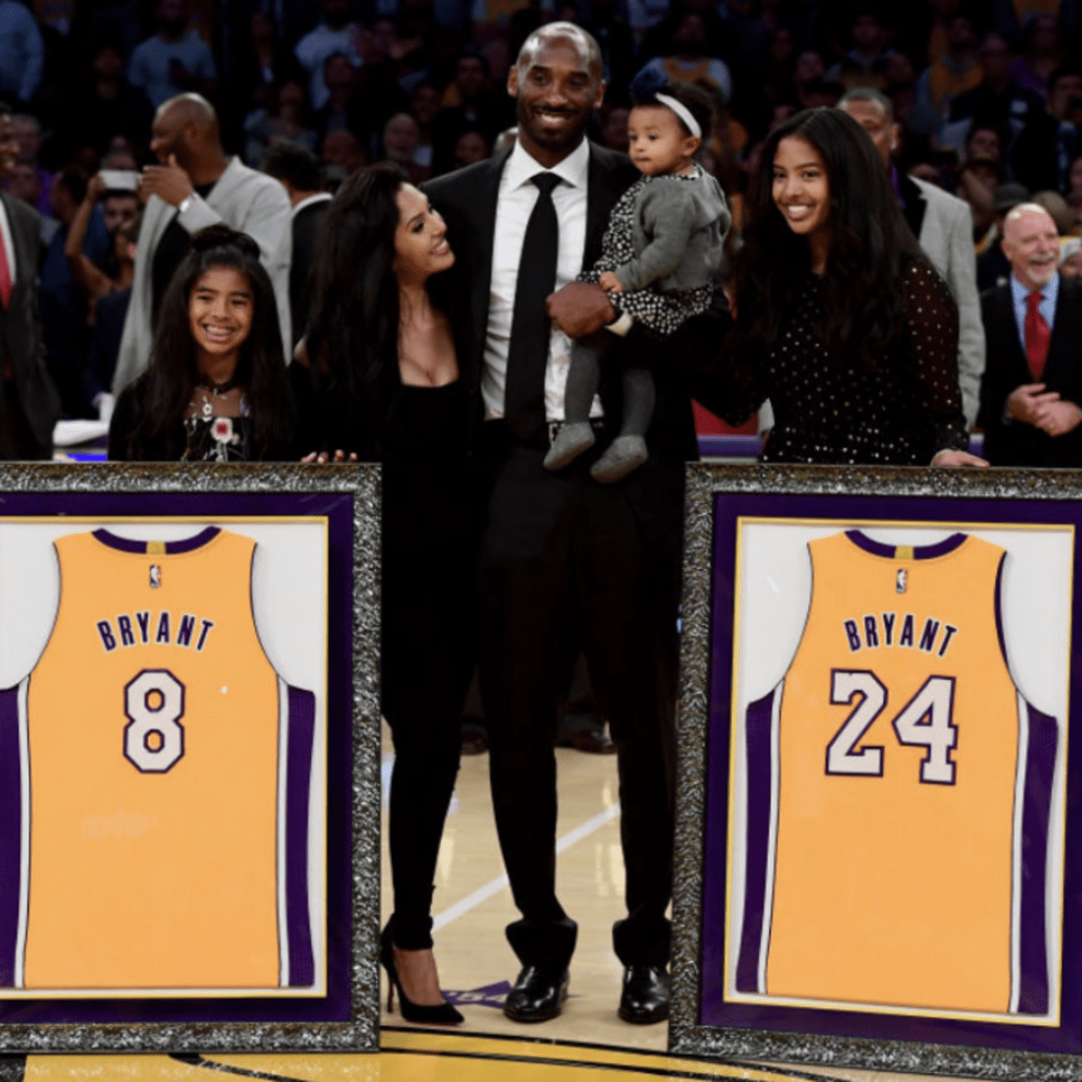 Dish & Swish - These are the NBA players who changed numbers to honor Kobe  Bryant Spencer Dinwiddie(BKN) #8 ➡️ #26 Terrence Ross(ORL) #8 ➡️ # 31  Zhaire Smith(PHI) #8 ➡️ #5