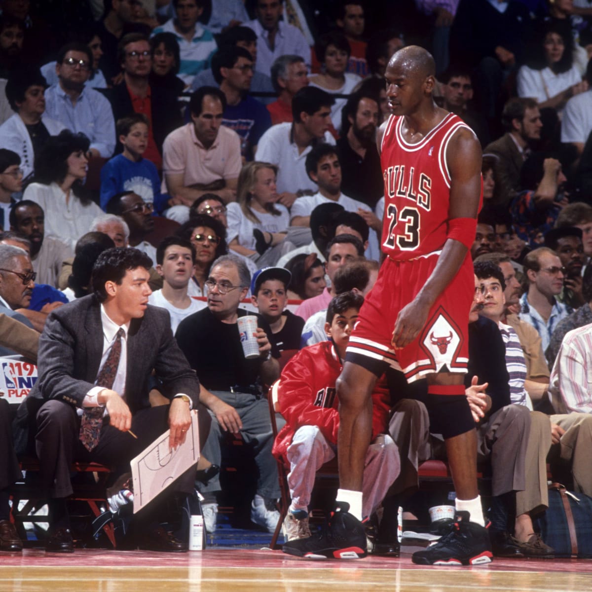 When Michael Jordan Silenced A Court Side Heckler For Making Fun