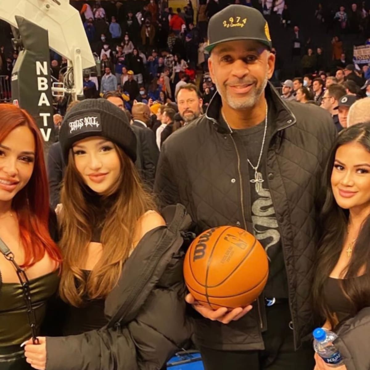 NBA Fans Go Crazy After Dell Curry Is Pictured With 3 Hot Girls