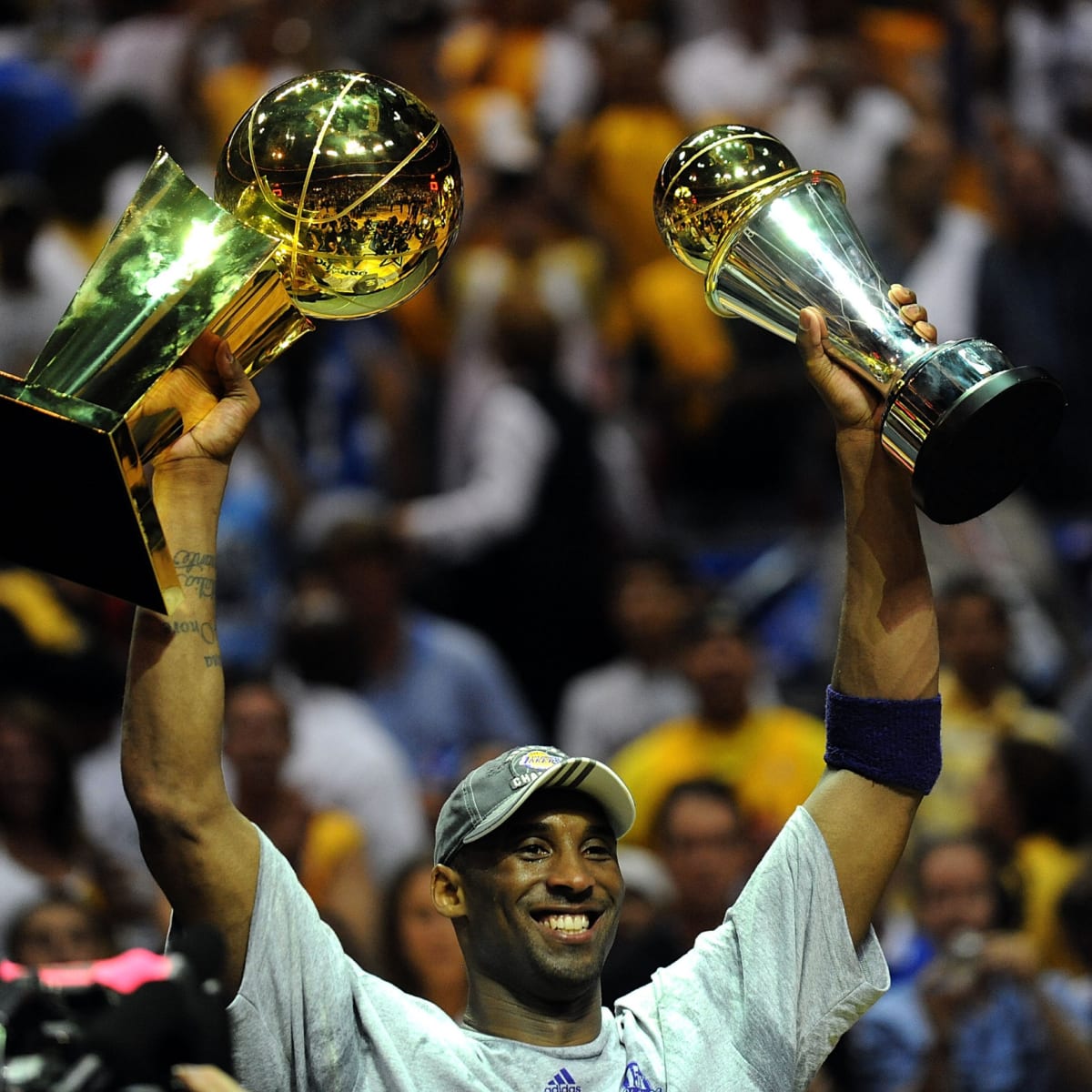 Kobe bryant trophy discount