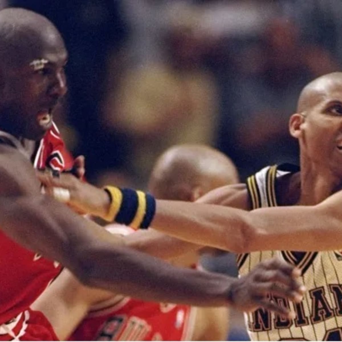 Michael jordan punches sales reggie miller