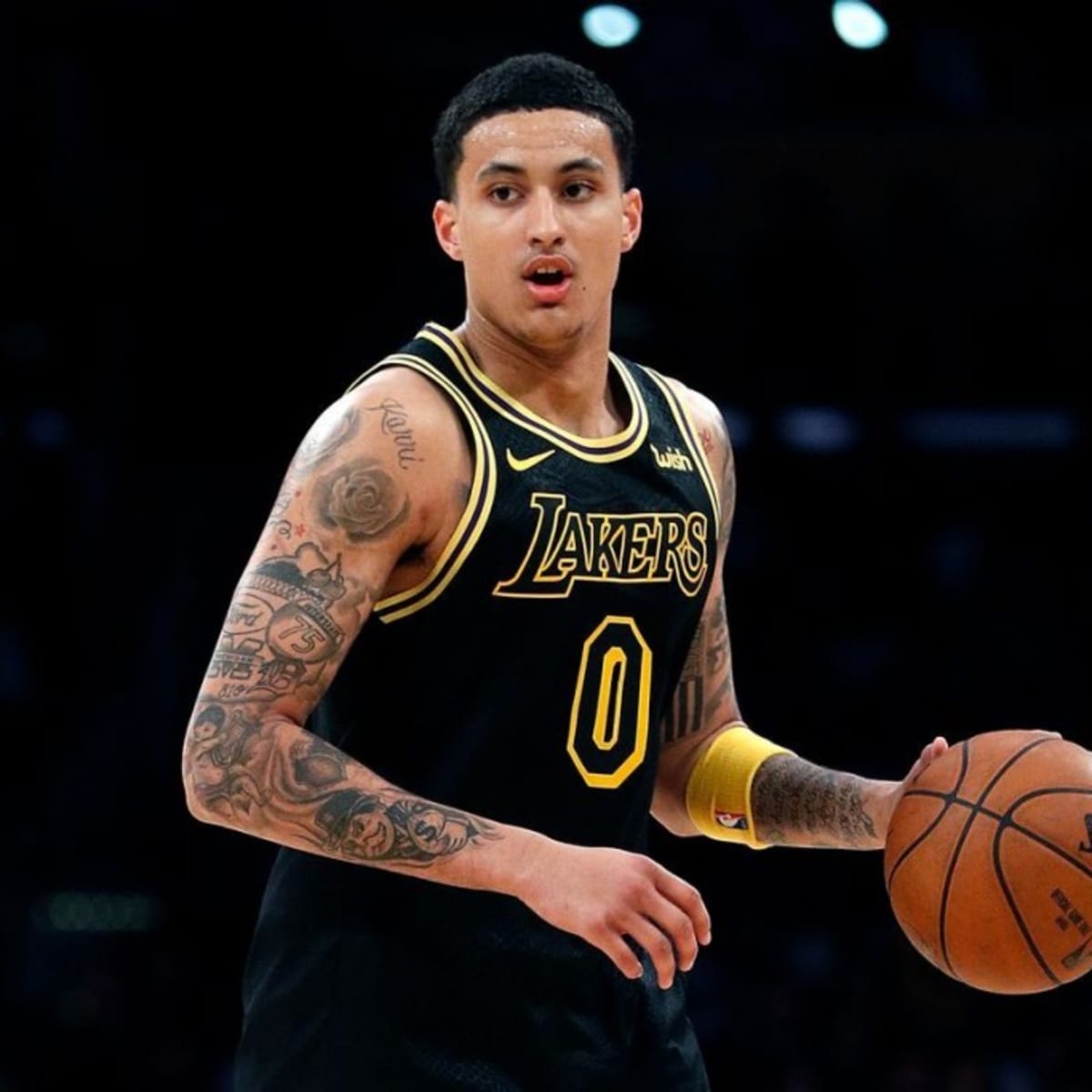 Lakers black best sale jersey kuzma