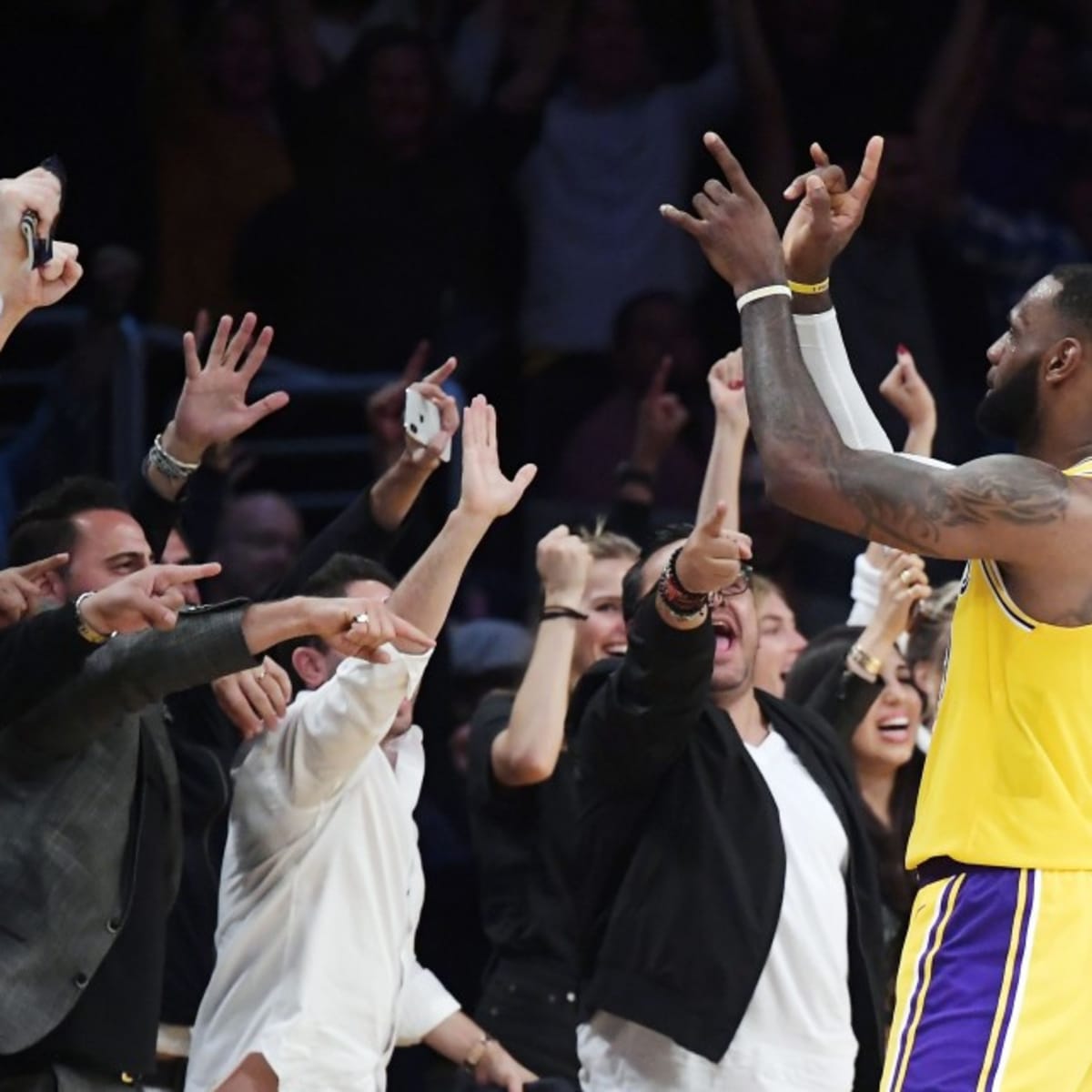 Fan Goes Crazy After Meeting LeBron James On NBA 2K Live Stream