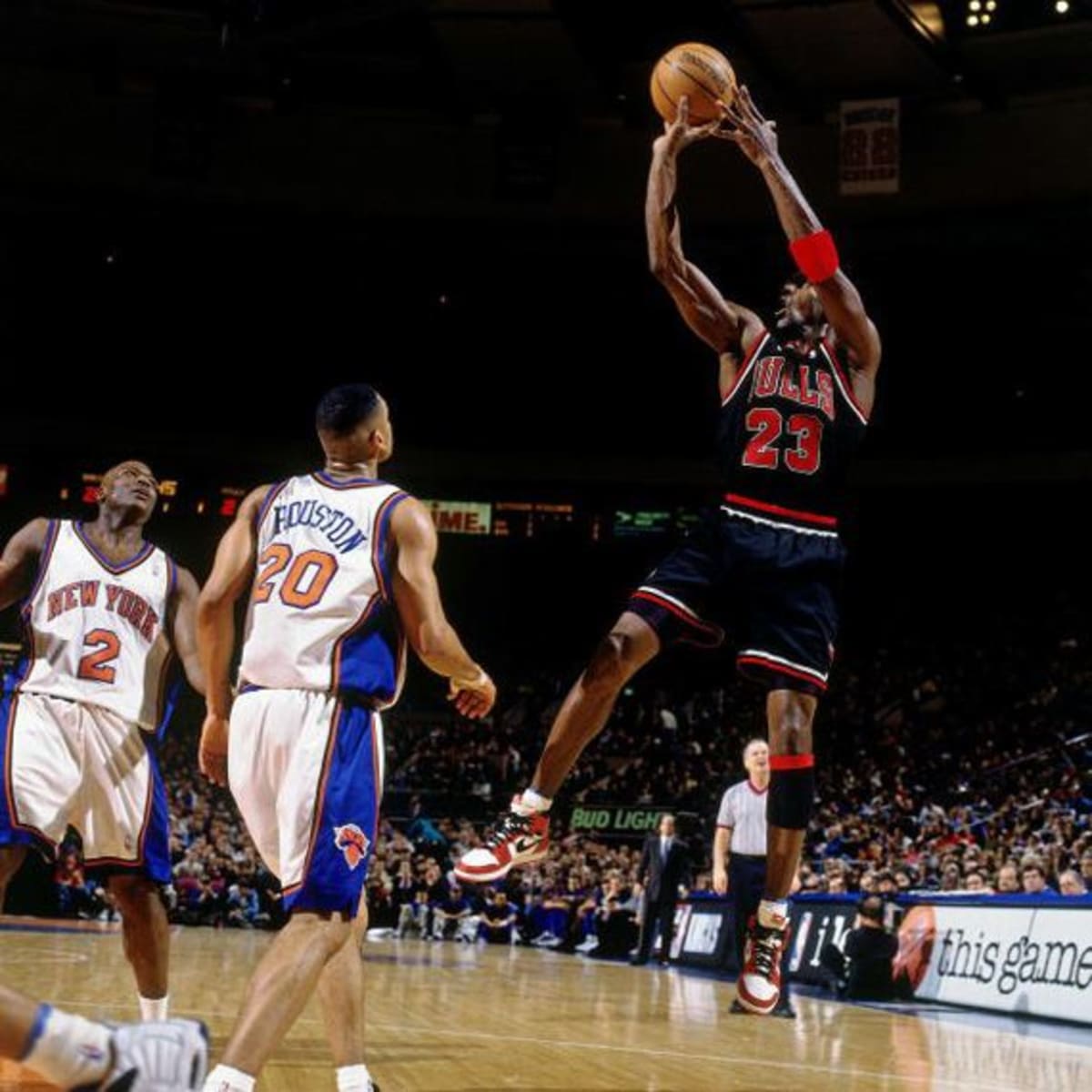 Michael Jordan Once Wore Small Size Shoes Against The Knicks