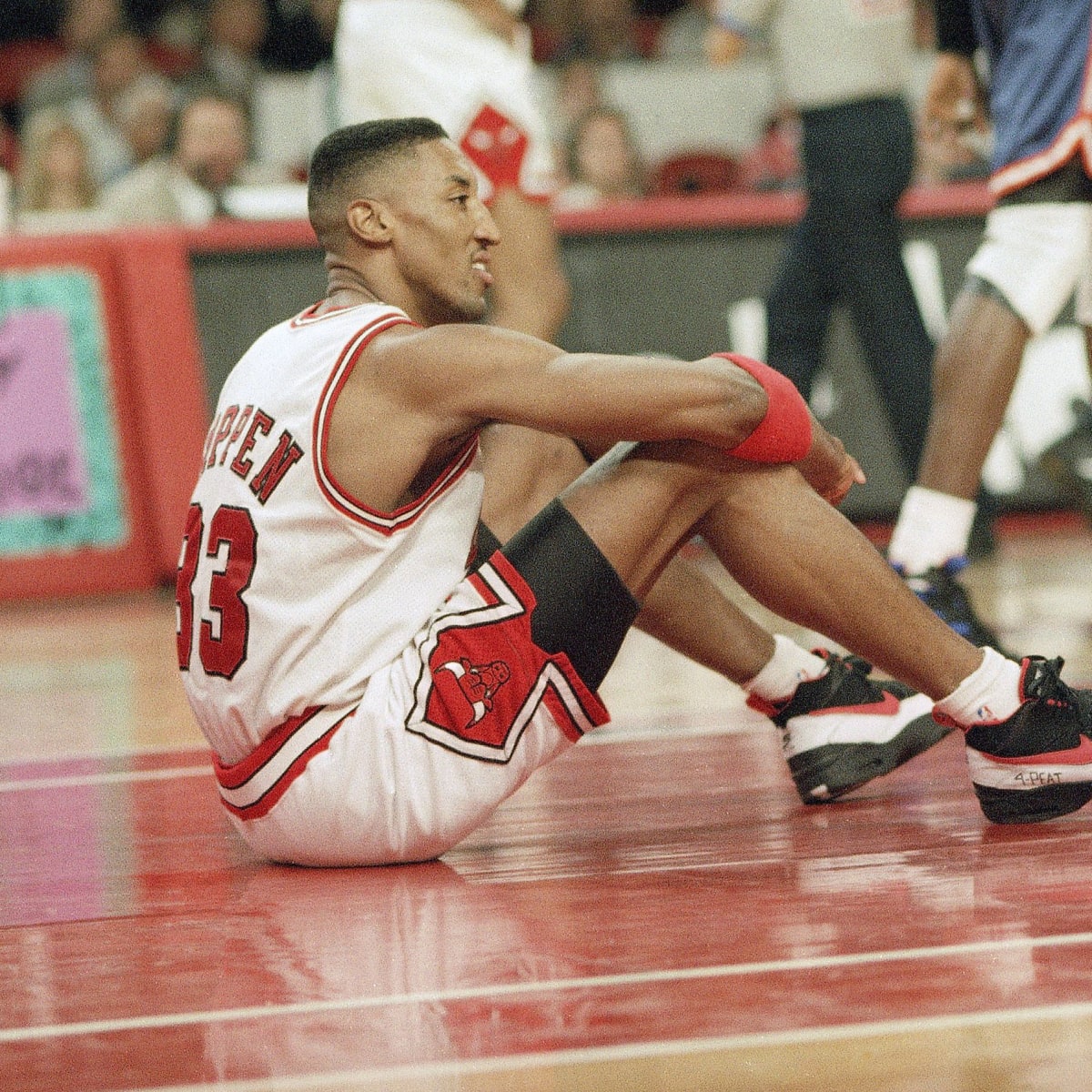 Scottie pippen shoes 1994 deals